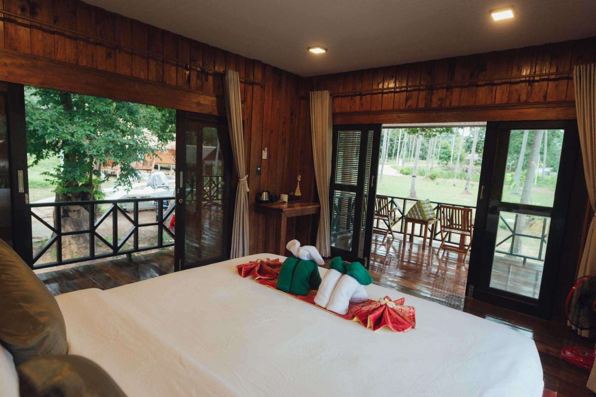 Coco Canopy Boutique Resort Koh Jum Exterior foto