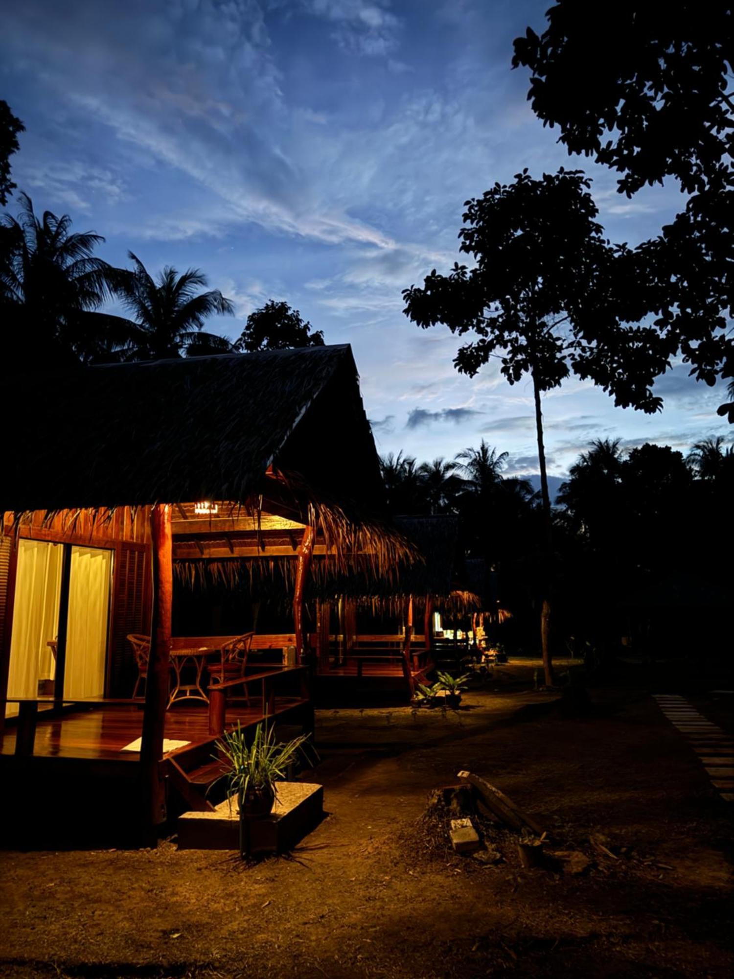 Coco Canopy Boutique Resort Koh Jum Exterior foto